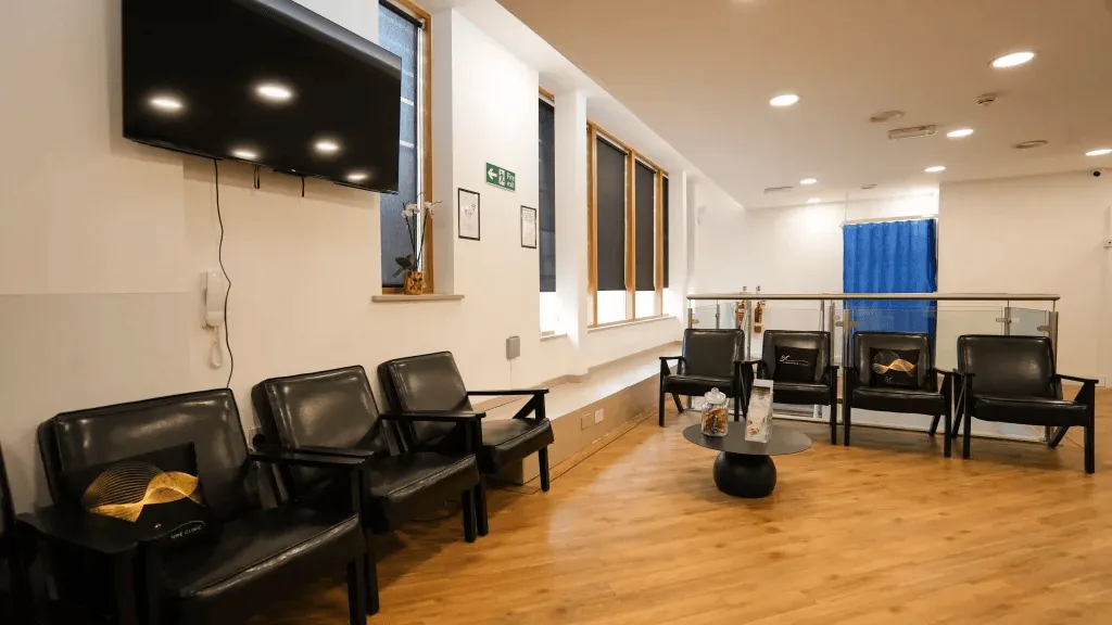 signature clinic liverpool
