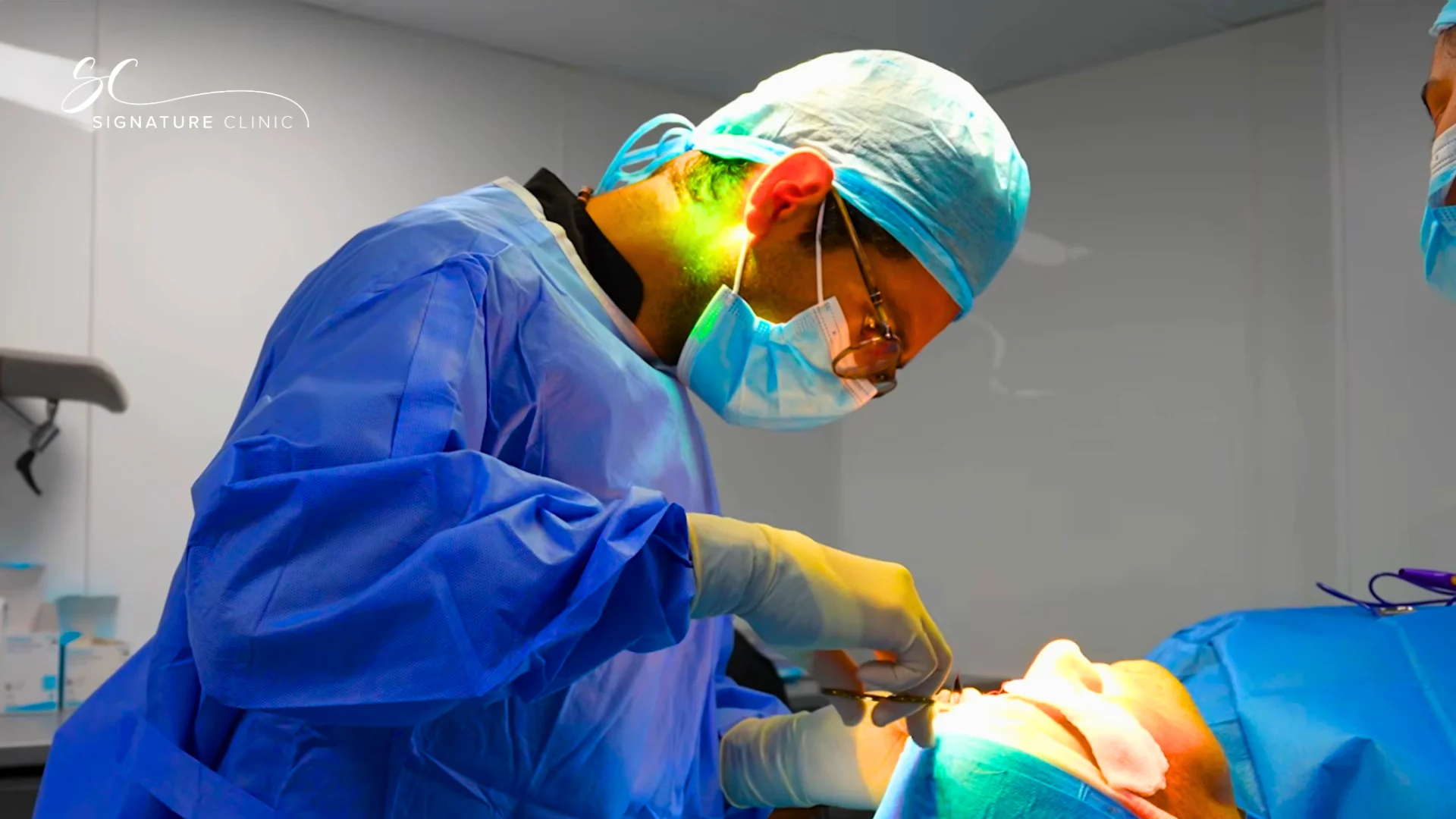 Upper Blepharoplasty Explained by Dr Carlo Debbas